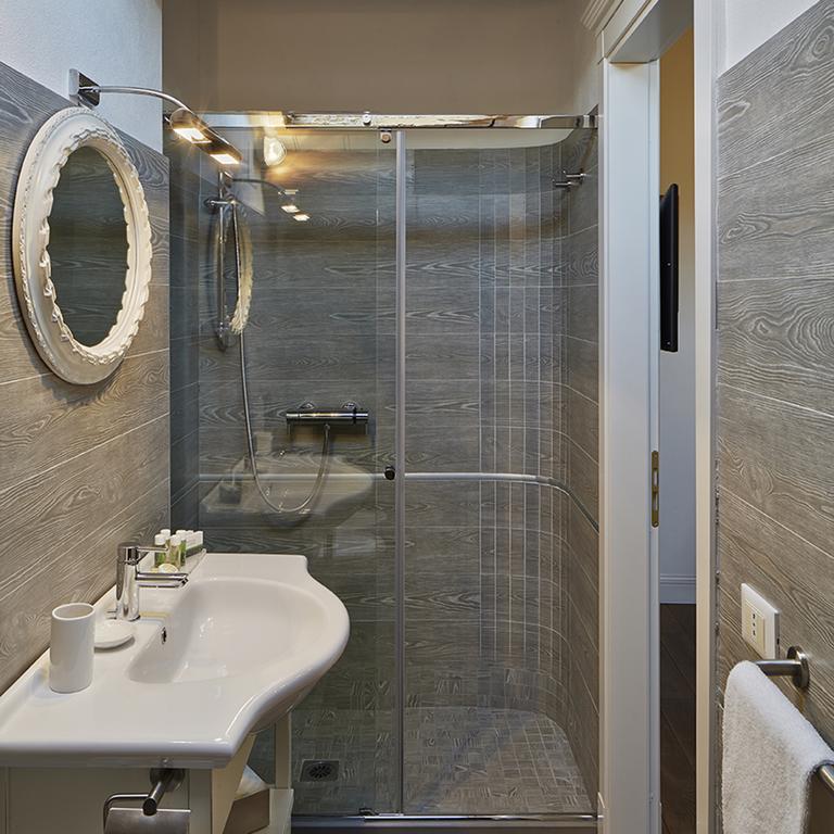 M Club De Luxe B&B Ravenna Buitenkant foto