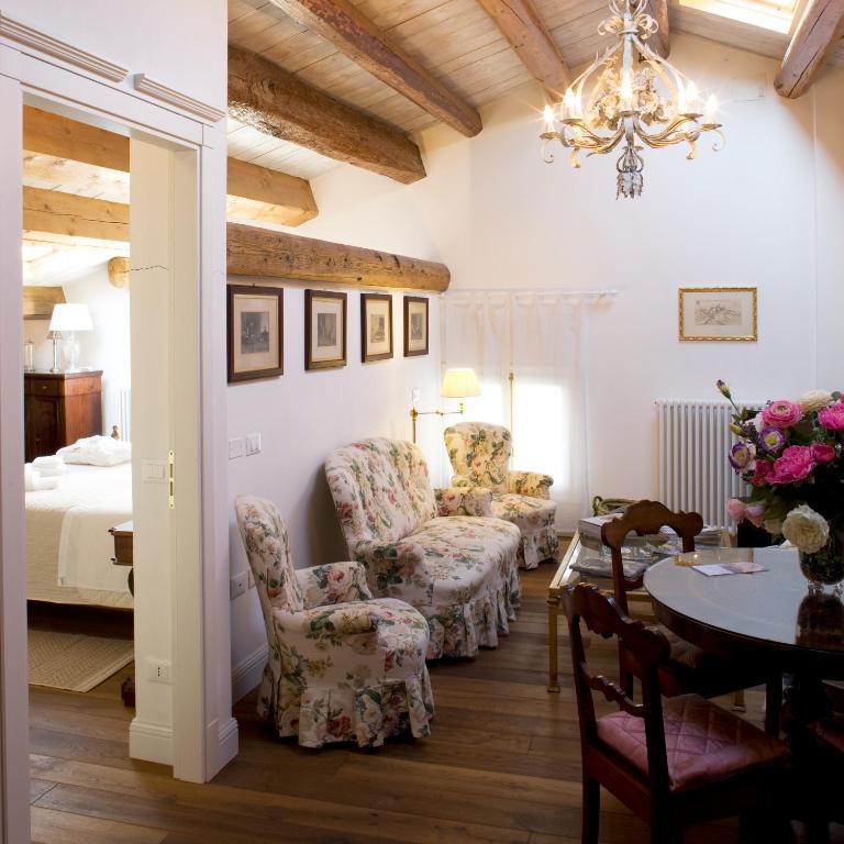 M Club De Luxe B&B Ravenna Kamer foto